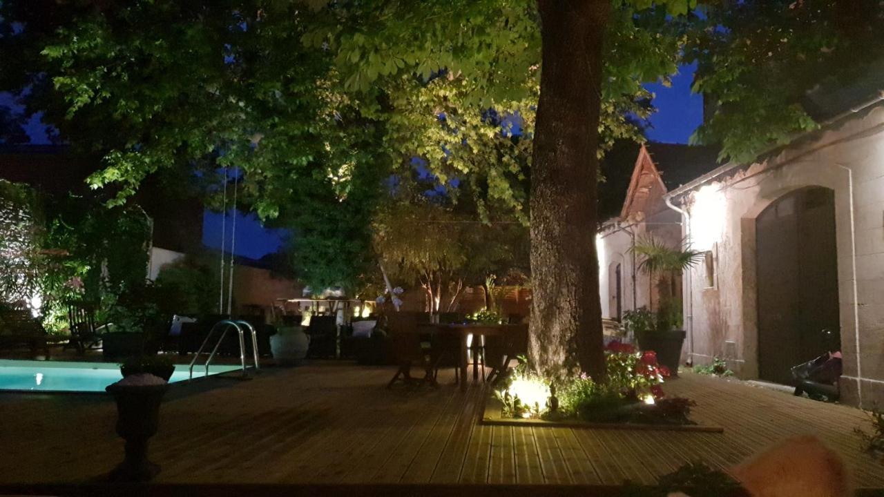 Le 4 Feuilles En.Camargue Hotel Bernis Buitenkant foto