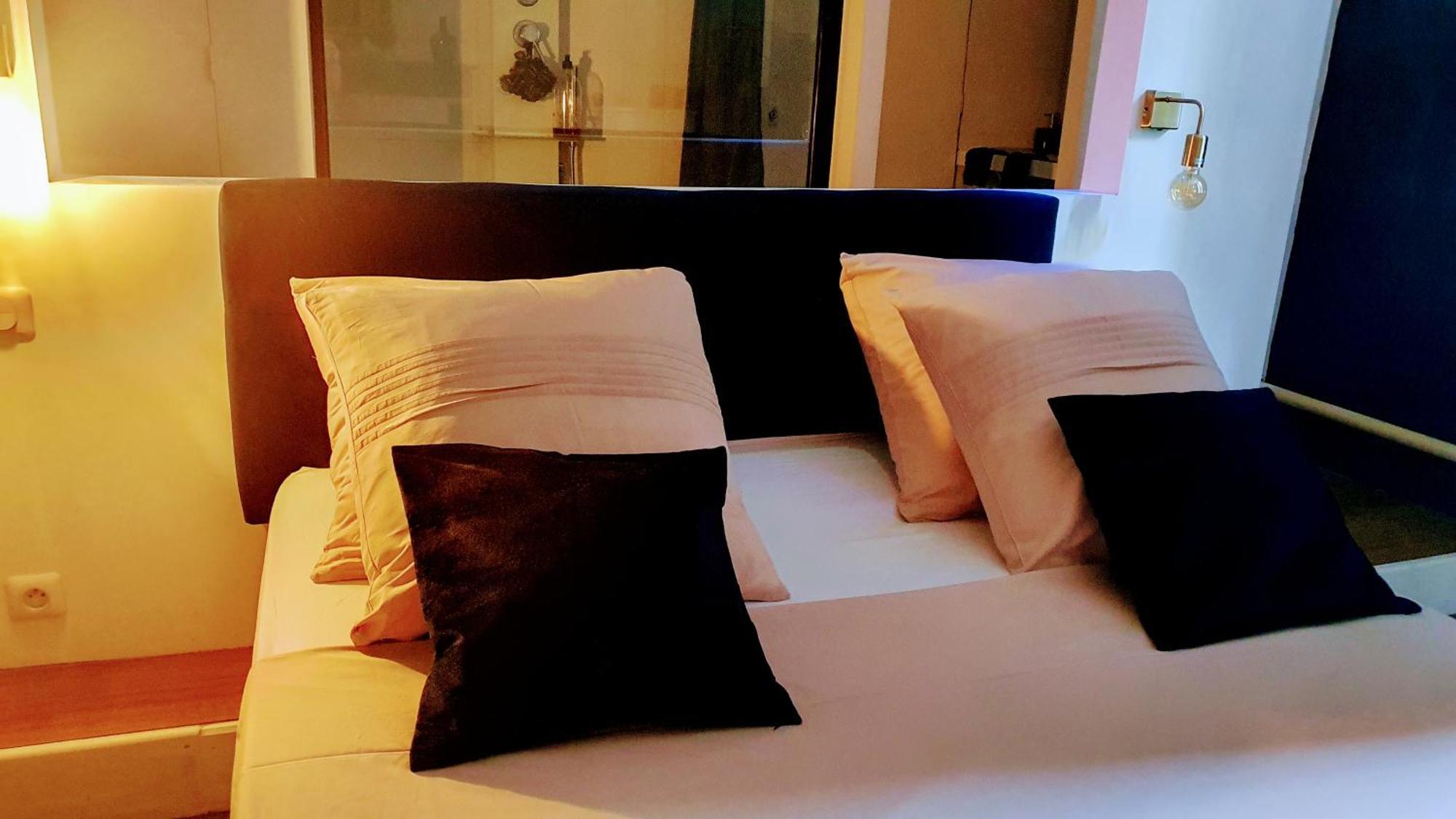 Le 4 Feuilles En.Camargue Hotel Bernis Buitenkant foto